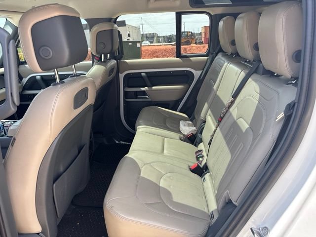 Used 2020 Land Rover Defender 110 HSE AWD/4WD image 11