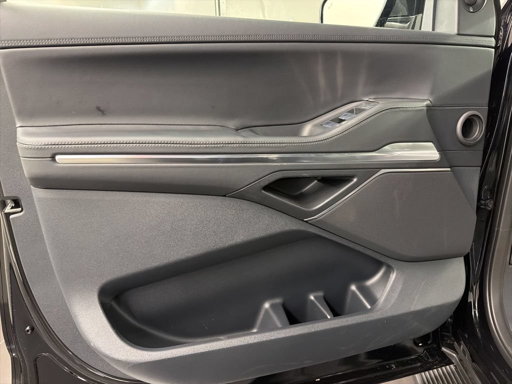 New 2026 Lincoln Navigator Premiere AWD/4WD image 30