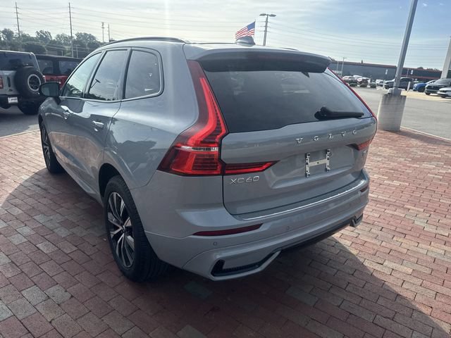 Used 2025 Volvo XC60 B5 Core w/ Protection Package Premier AWD/4WD image 7