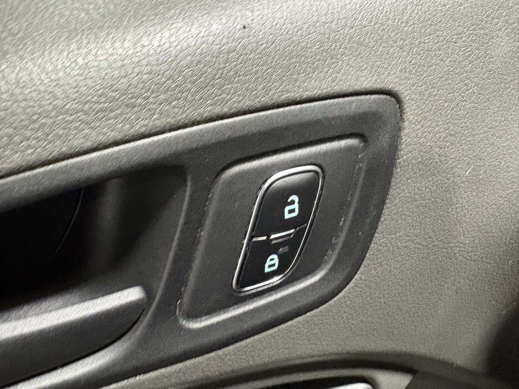 Used 2023 Ford Transit Connect XL image 22