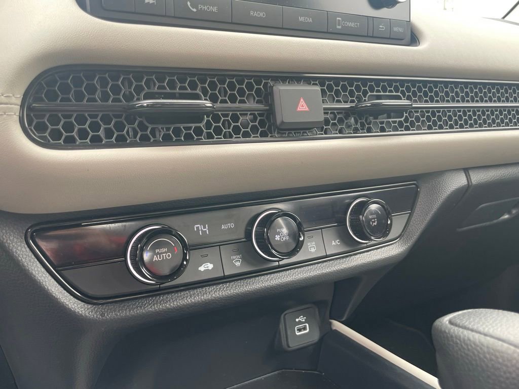 Used 2025 Honda HR-V LX image 17