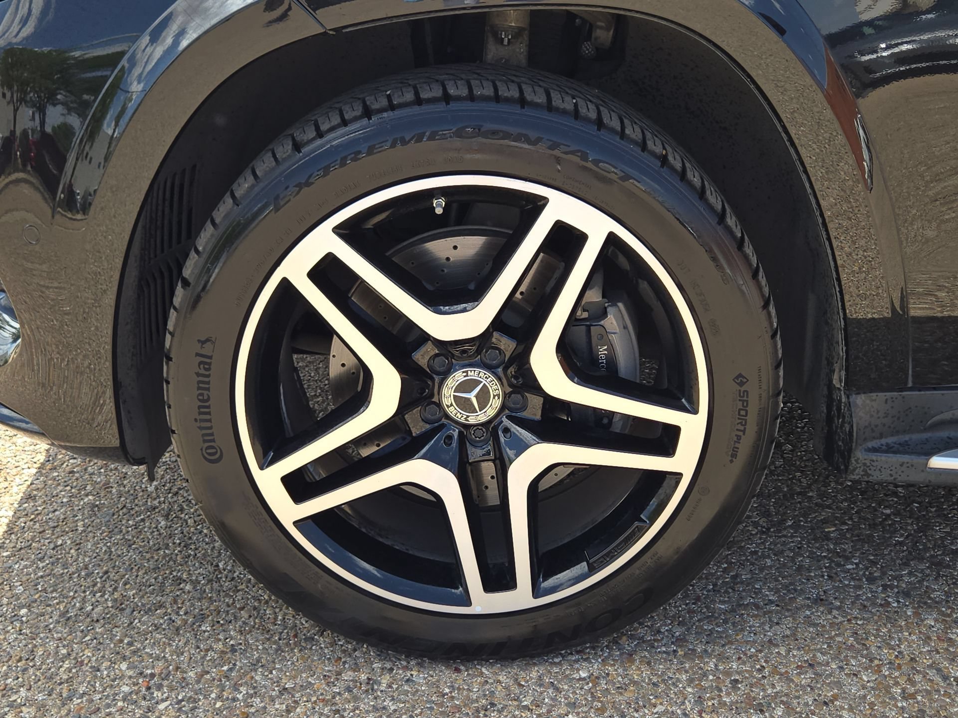 Certified 2019 Mercedes-Benz GLS 550 4MATIC image 11