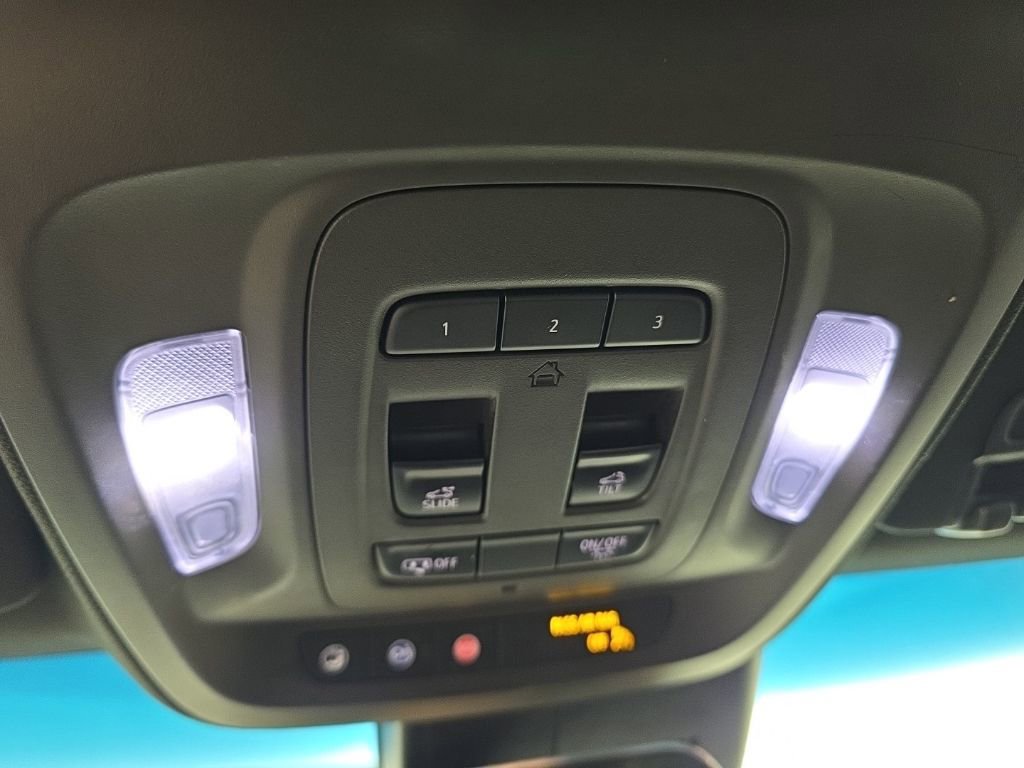 Used 2021 Cadillac CT4 V w/ Technology Package image 27