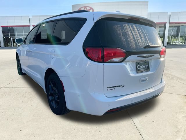 Used 2020 Chrysler Pacifica Touring-L Plus FWD video 3