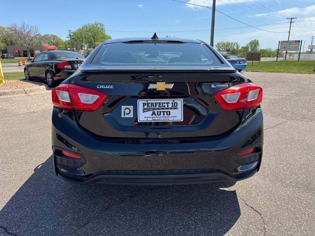 Used 2017 Chevrolet Cruze Premier FWD image 6