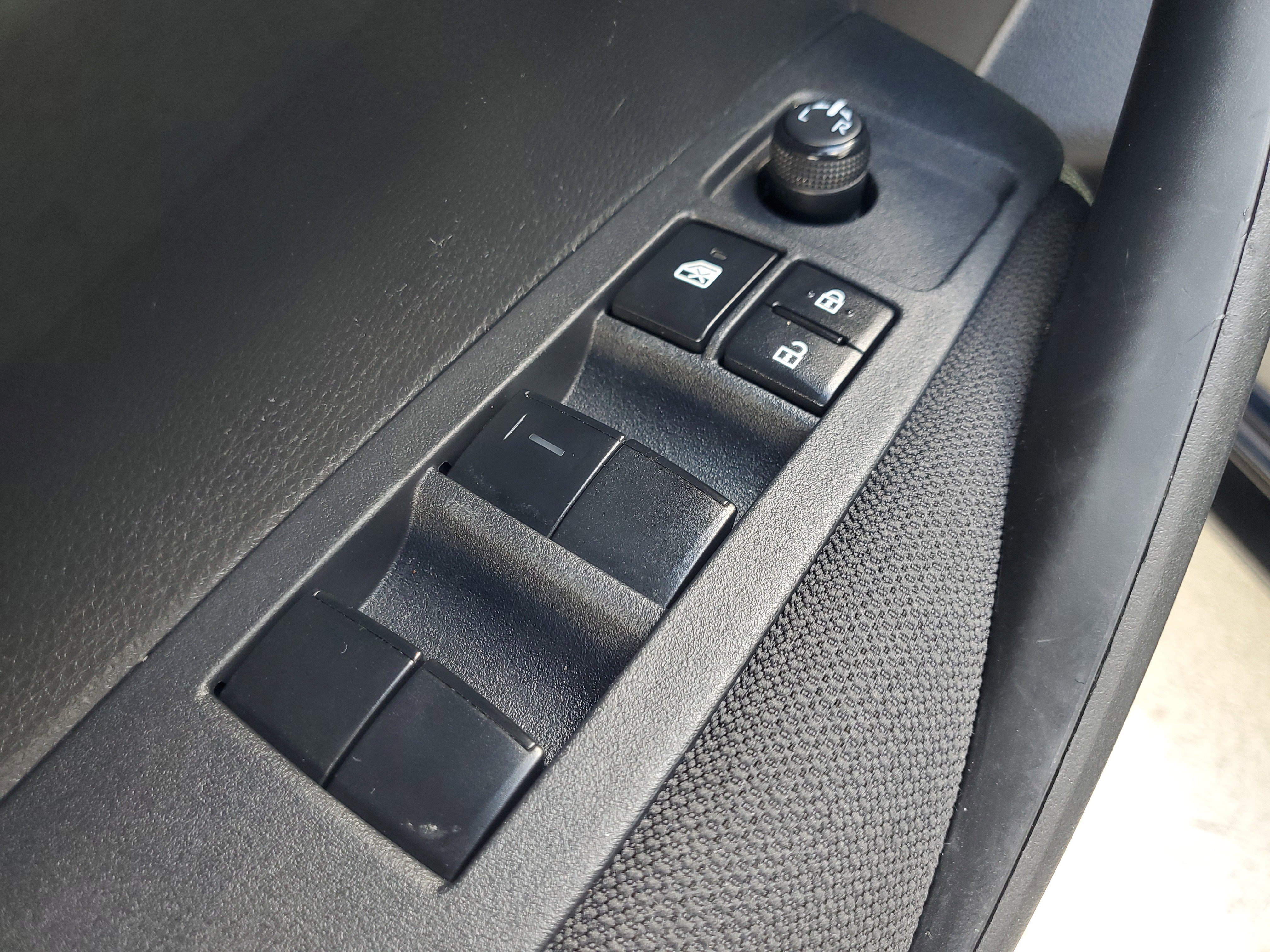 Used 2023 Toyota Corolla LE FWD image 18