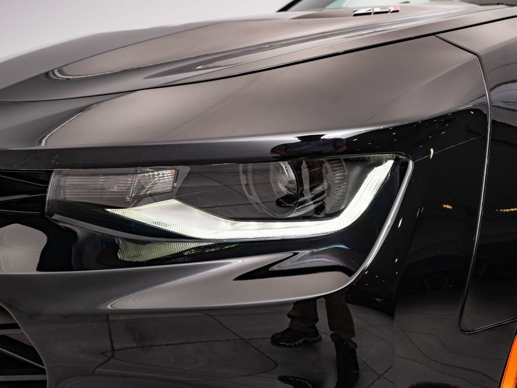 Used 2021 Chevrolet Camaro ZL1 RWD image 14