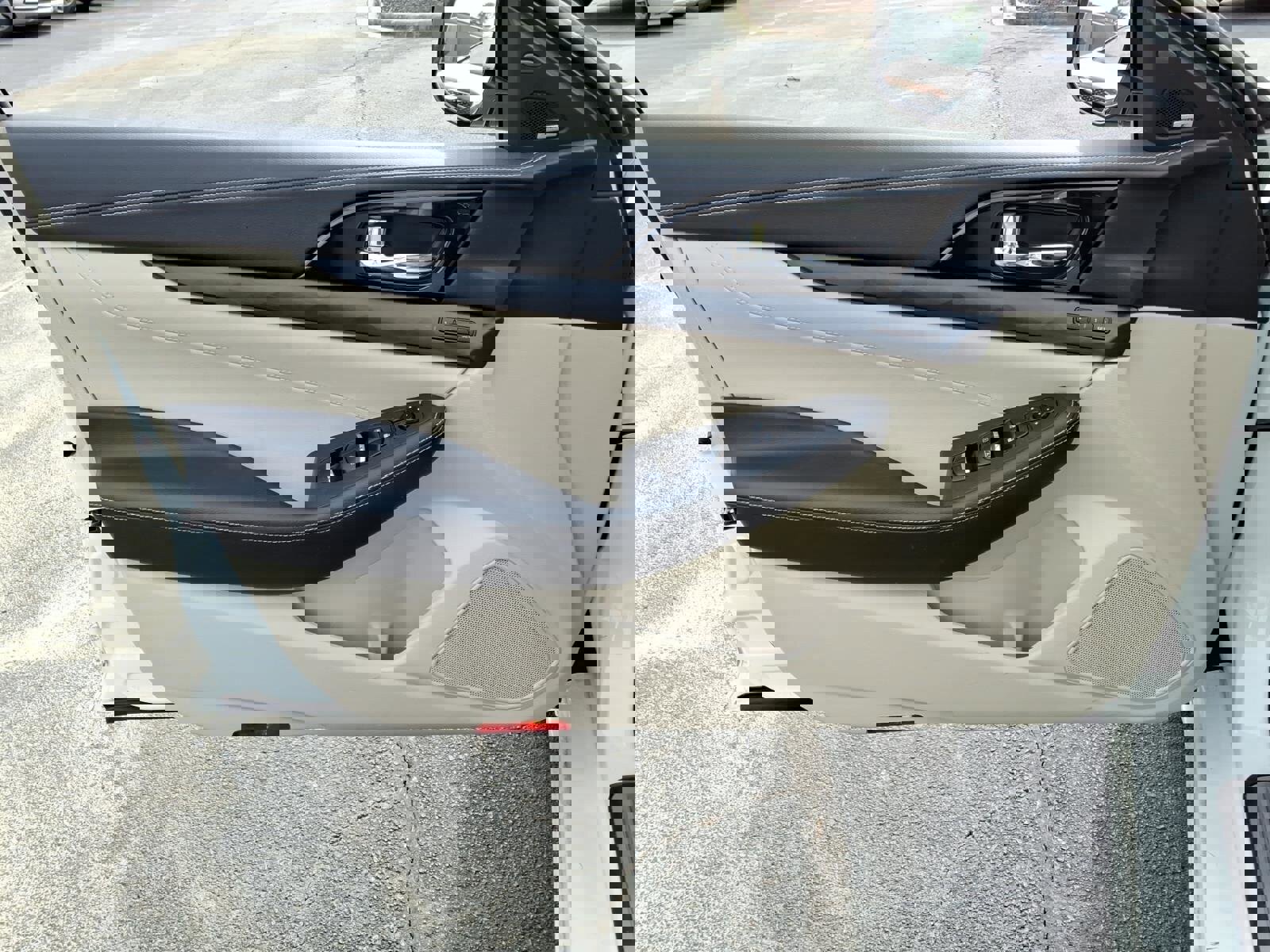 Used 2022 Nissan Maxima Platinum w/ Sport Mat Group image 9