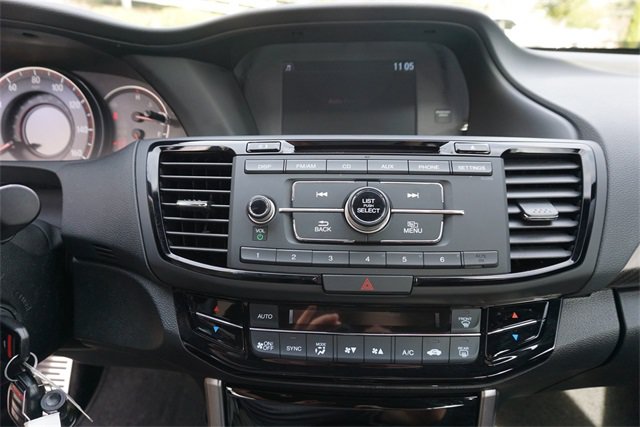 Used 2017 Honda Accord Sport Special Edition image 11
