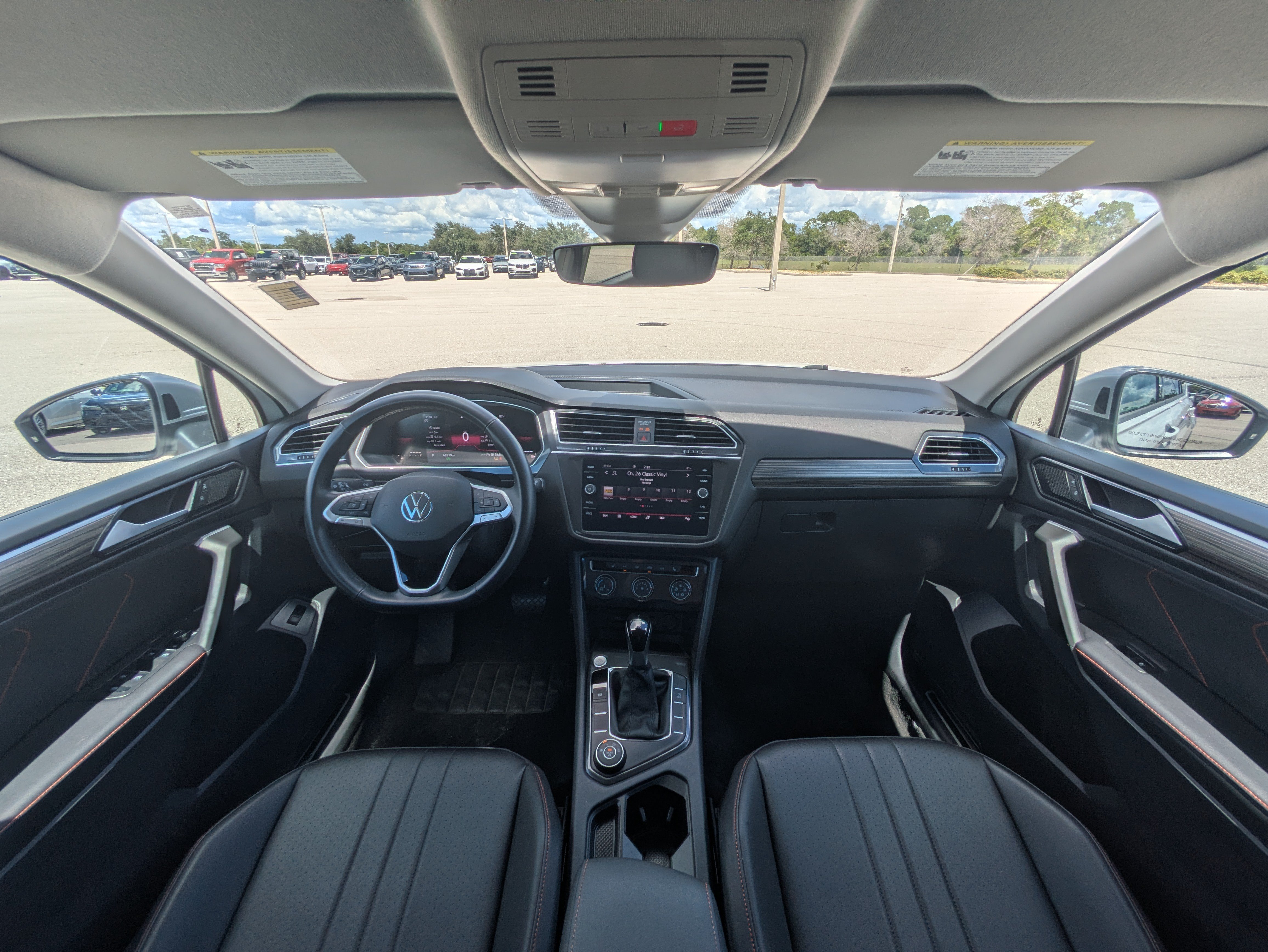 Used 2024 Volkswagen Tiguan Wolfsburg Edition AWD/4WD image 32