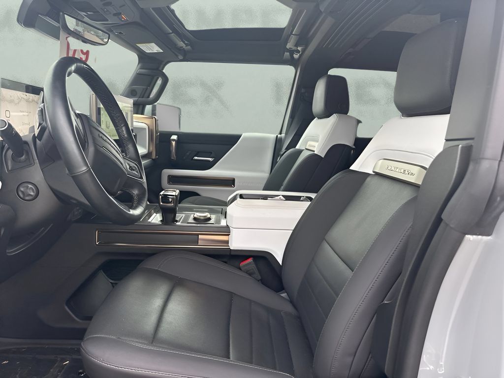 Used 2025 GMC Hummer EV 2X w/ LPO, Sport Package AWD/4WD image 12