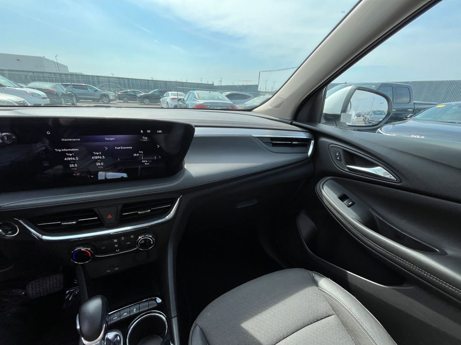 Used 2025 Buick Encore GX Preferred image 34