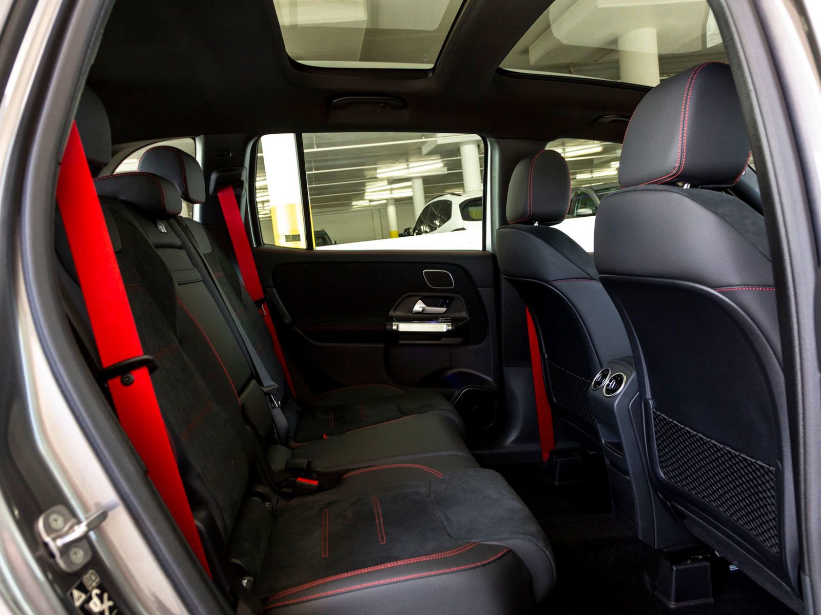 New 2025 Mercedes-Benz GLB 35 AMG 4MATIC image 26