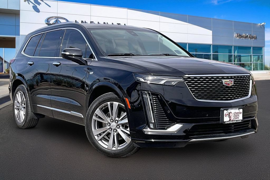 Used 2024 Cadillac XT6 Premium Luxury FWD image 12