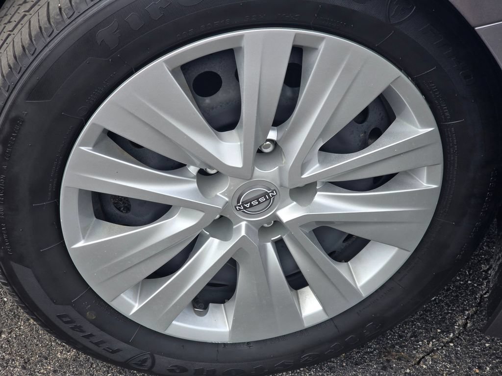 Used 2025 Nissan Sentra S FWD image 6