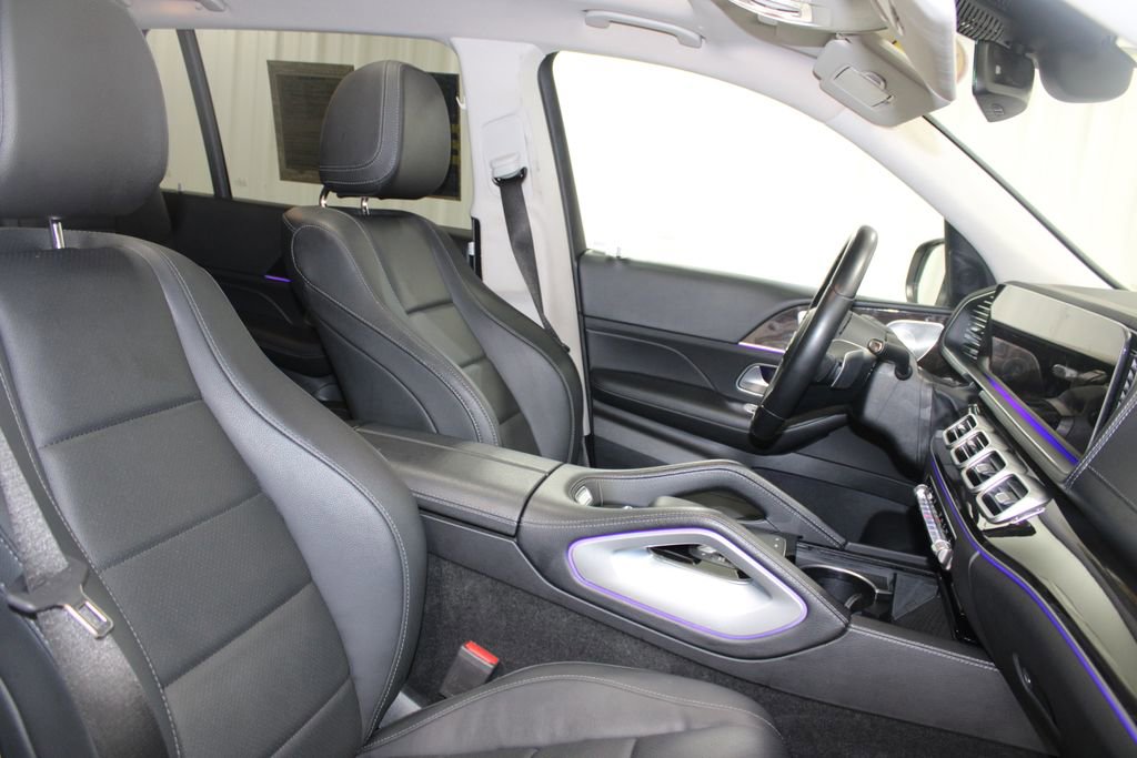 Used 2024 Mercedes-Benz GLS 450 4MATIC image 33