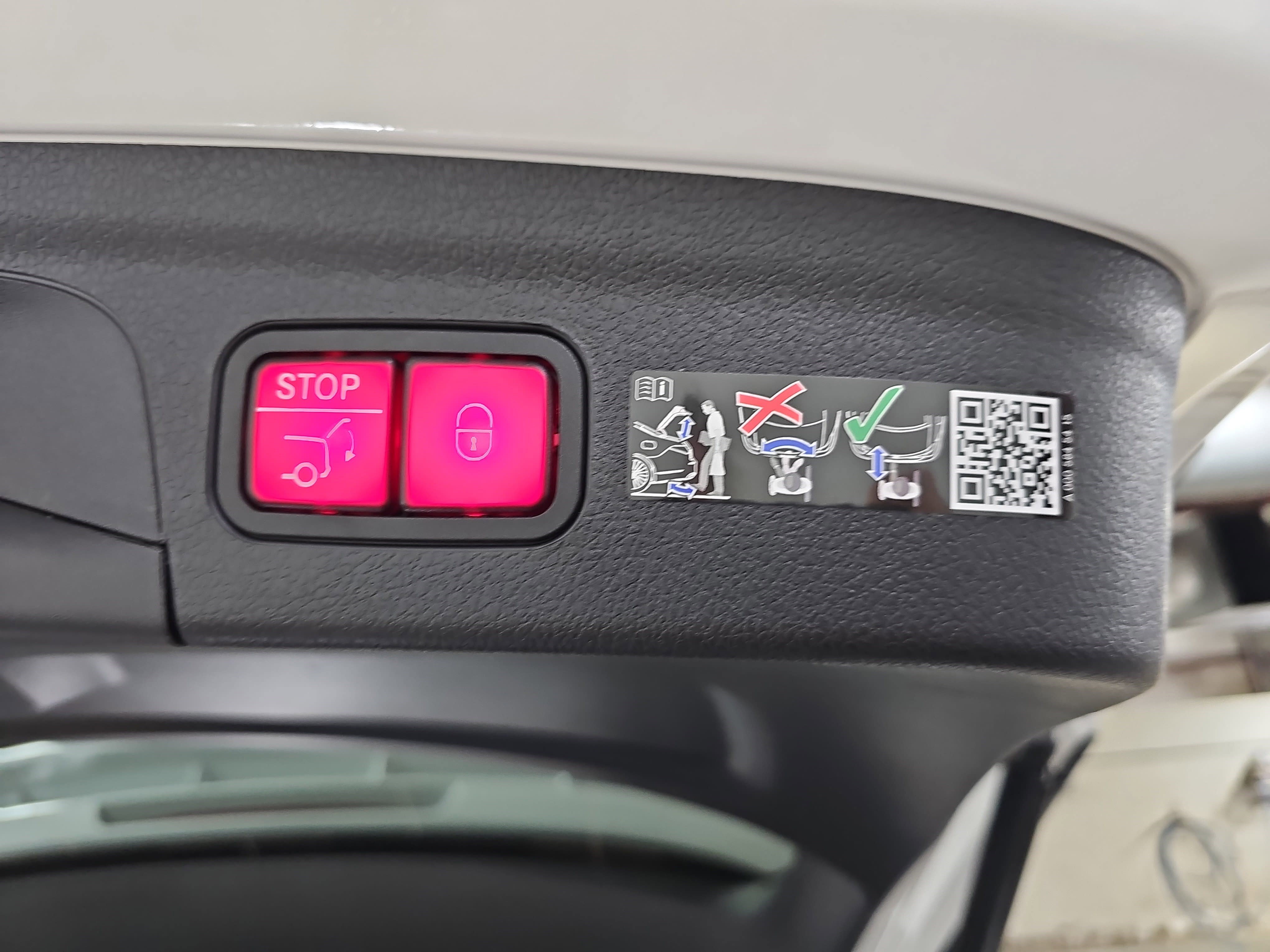 New 2026 Mercedes-Benz GLE 450 4MATIC image 13