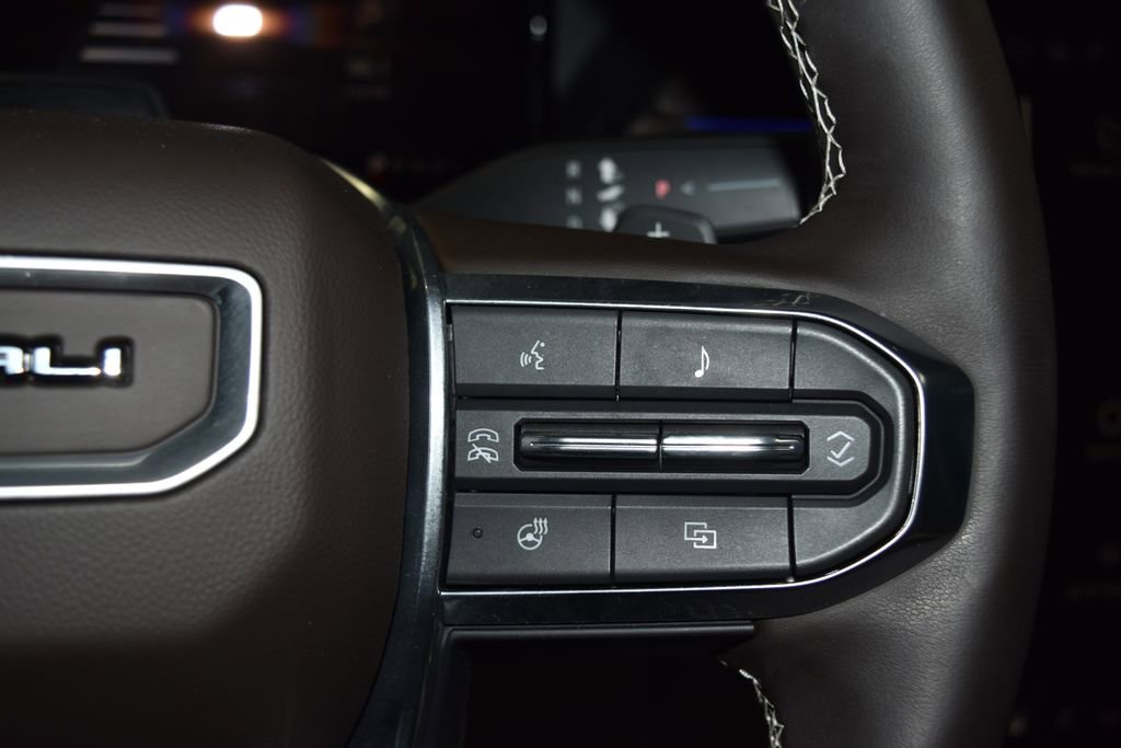 Used 2026 GMC Acadia Denali w/ Super Cruise Package image 11