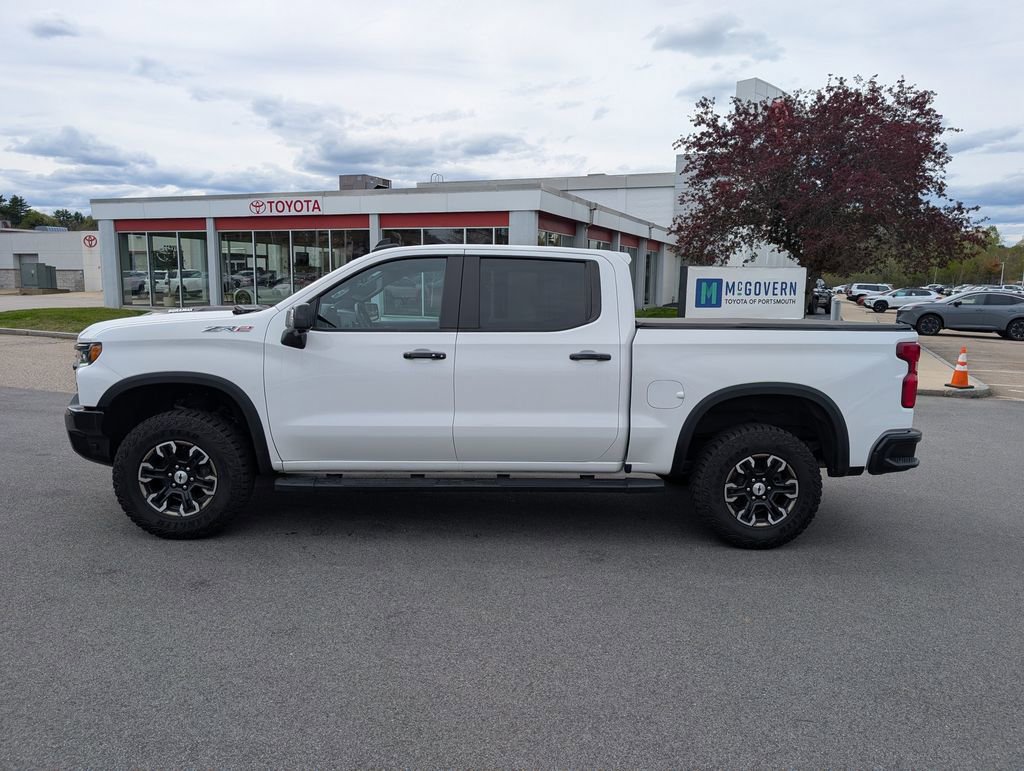 Used 2024 Chevrolet Silverado 1500 ZR2 AWD/4WD image 2