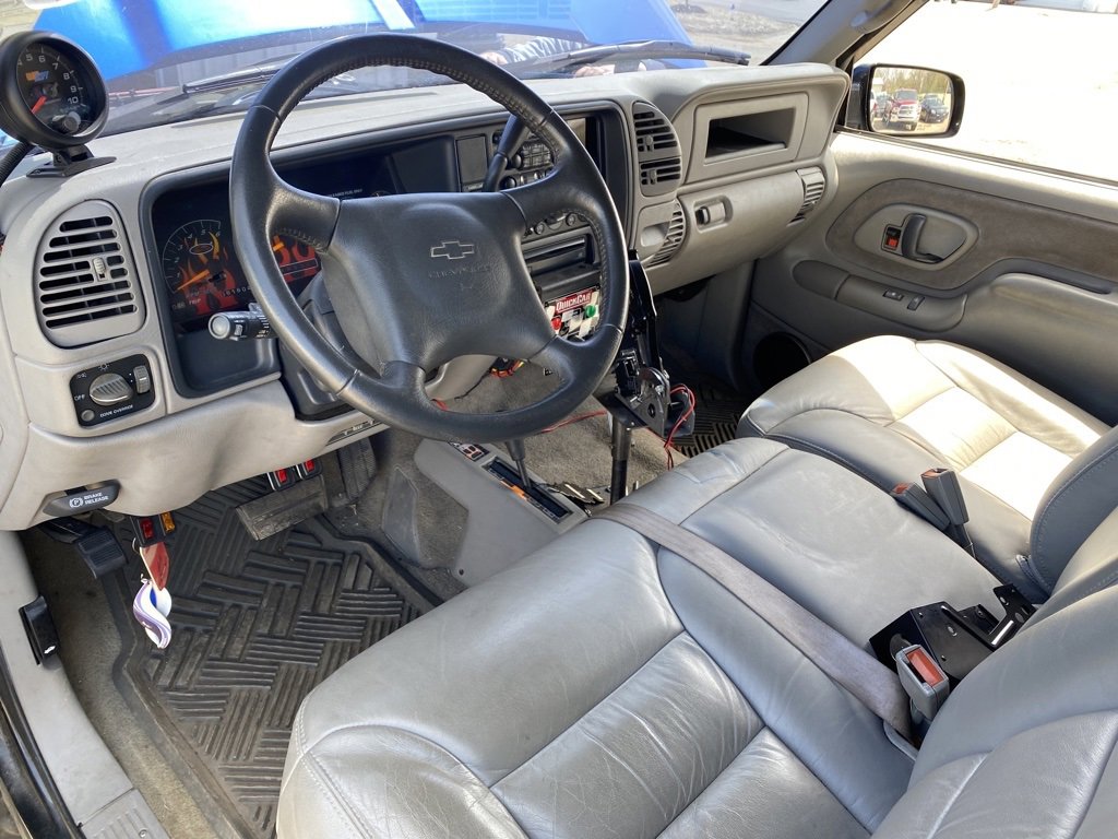 Used 1999 Chevrolet Silverado 3500 4x4 Crew Cab w/ Preferred Equipment Group 3 image 21