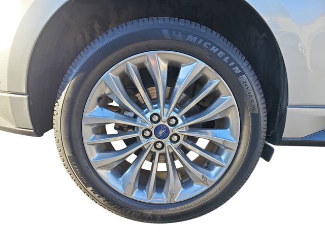 Used 2020 Ford Edge Titanium w/ Equipment Group 301A image 9