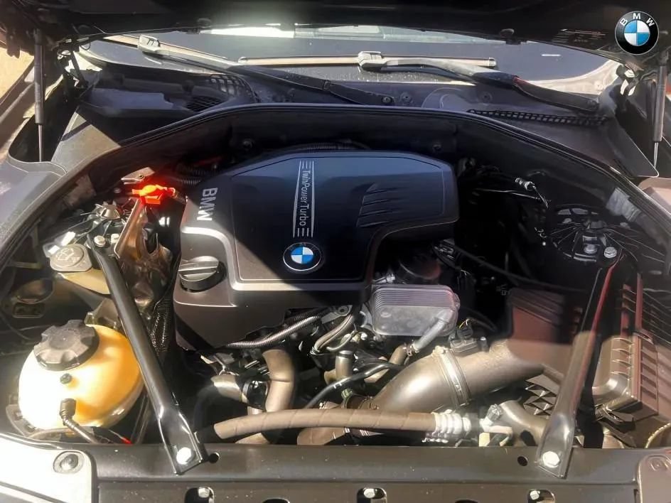 Used 2013 BMW 528i Sedan RWD image 32
