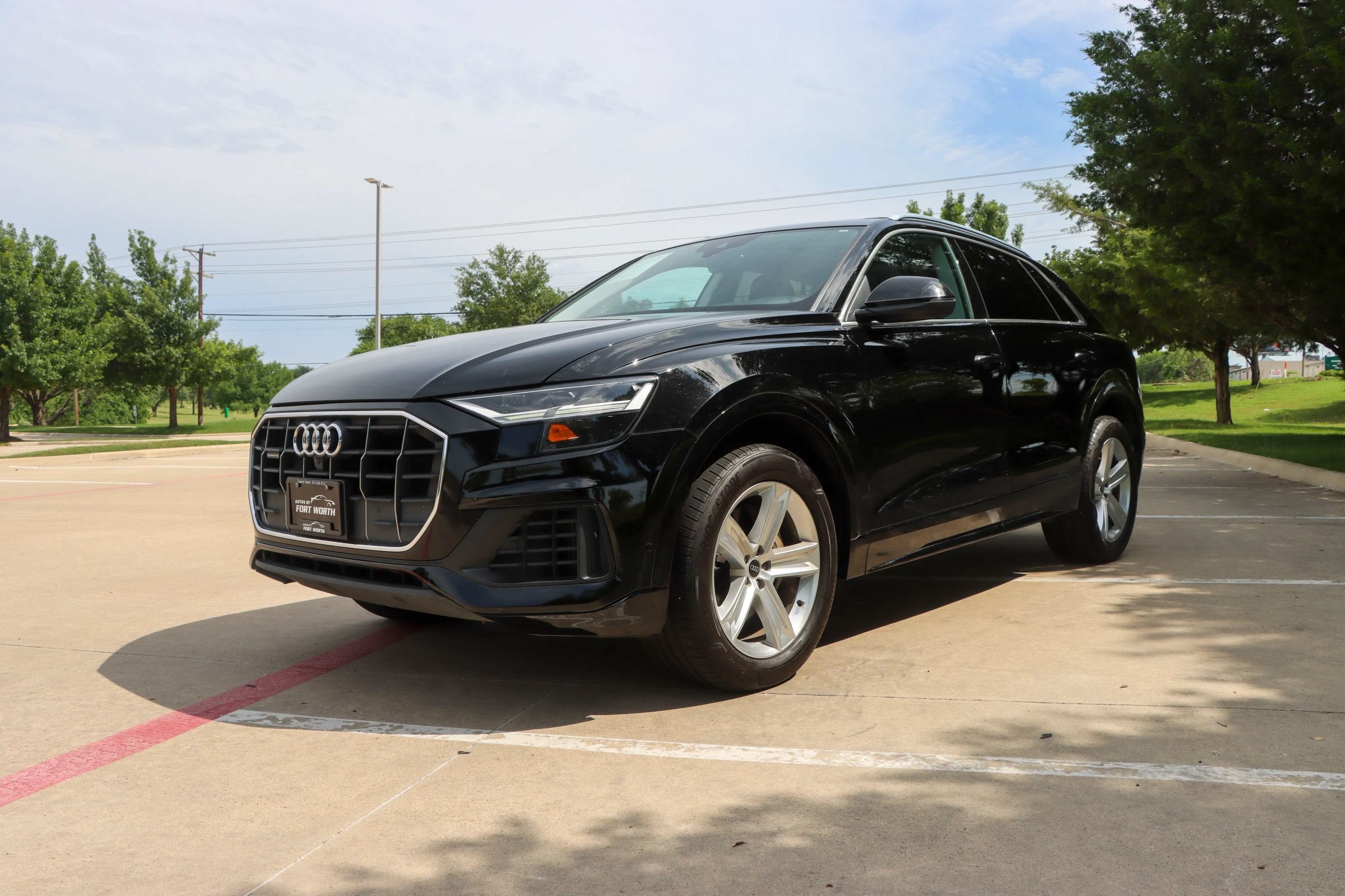 Used 2021 Audi Q8 Premium w/ Convenience Package AWD/4WD image 3