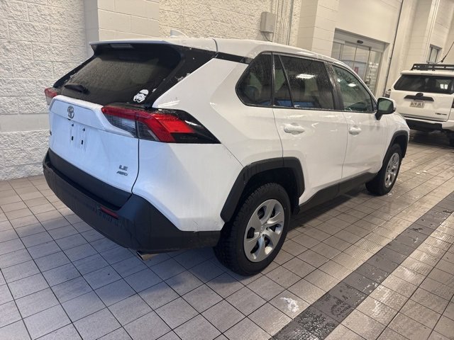 Used 2023 Toyota RAV4 LE image 4