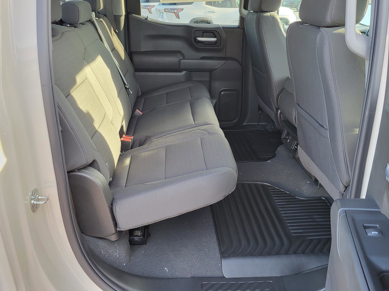 New 2026 Chevrolet Silverado 1500 Custom Trail Boss w/ LPO, Dark Essentials Package image 11