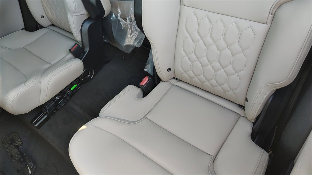 New 2025 Volvo EX90 Plus image 27