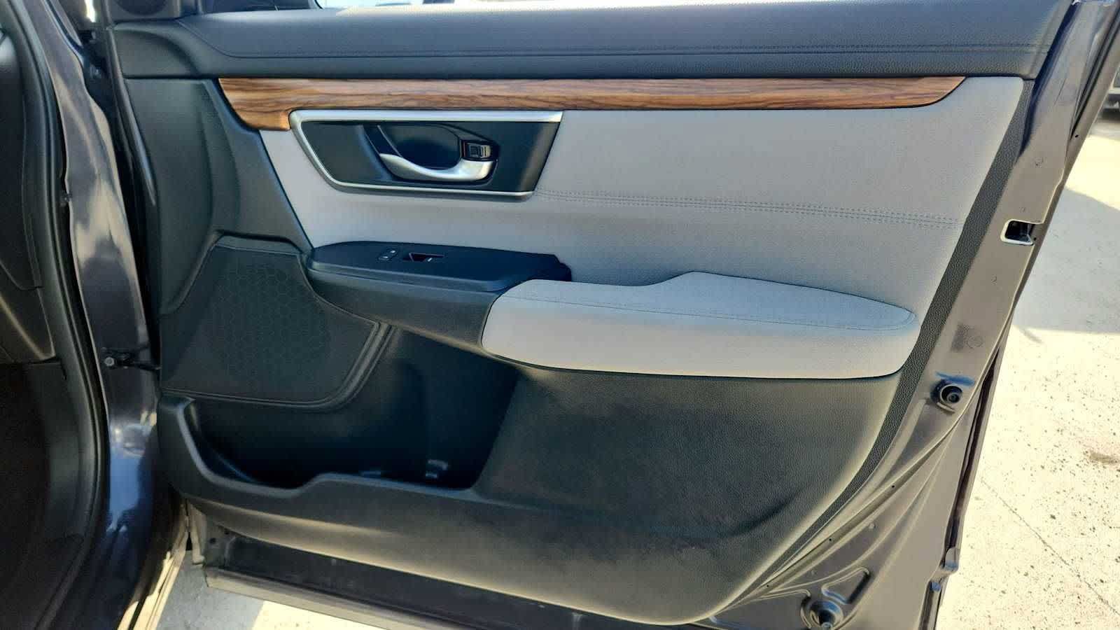 Used 2019 Honda CR-V EX image 25