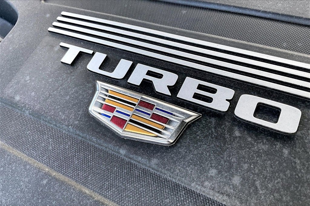 Used 2023 Cadillac XT4 Premium Luxury w/ Cold Weather Package image 34