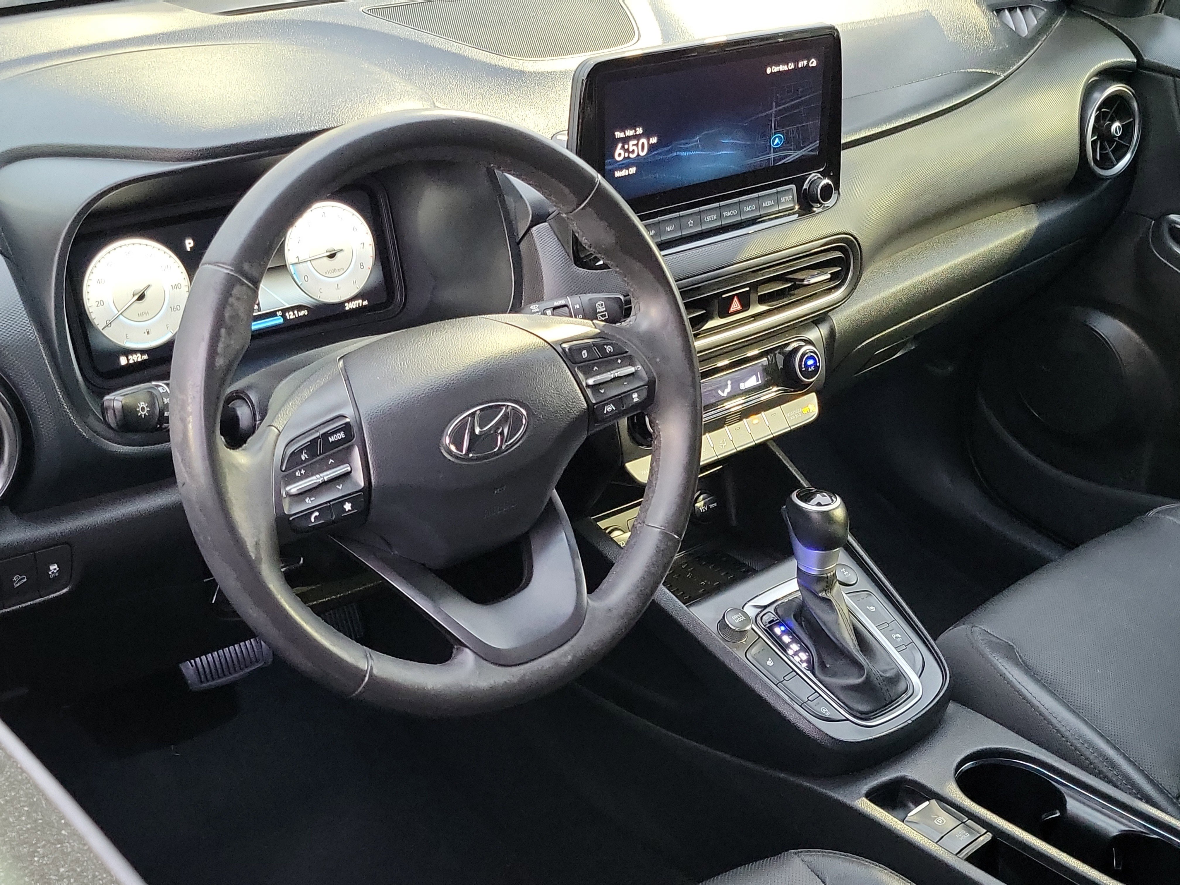 Certified 2023 Hyundai Kona Limited image 7