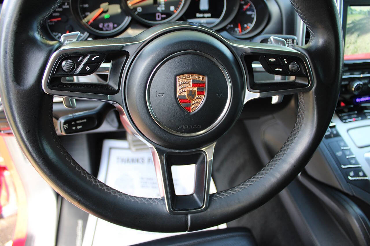 Used 2016 Porsche Cayenne GTS AWD/4WD image 33