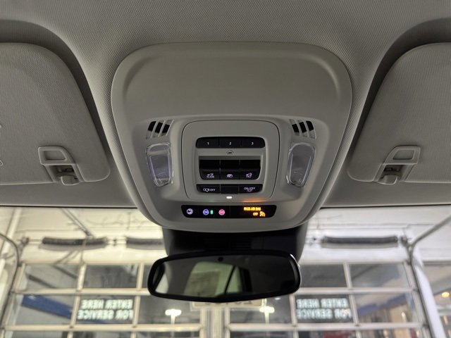 New 2025 Buick Envision Sport Touring image 25