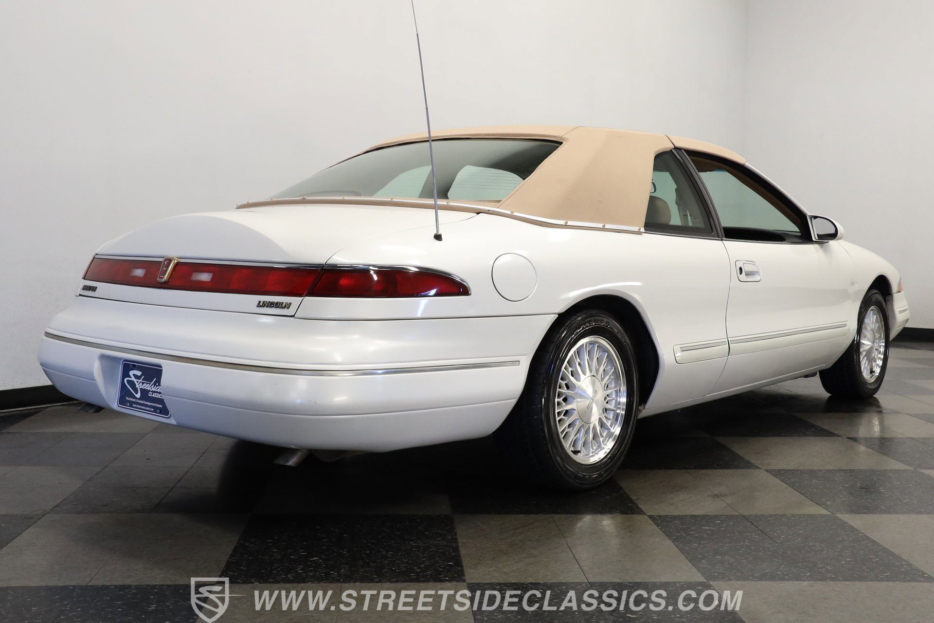Used 1994 Lincoln Mark VIII image 25