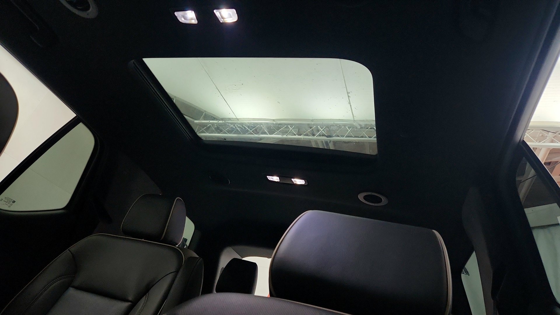 Certified 2023 Chevrolet Traverse Premier w/ Redline Edition FWD image 22