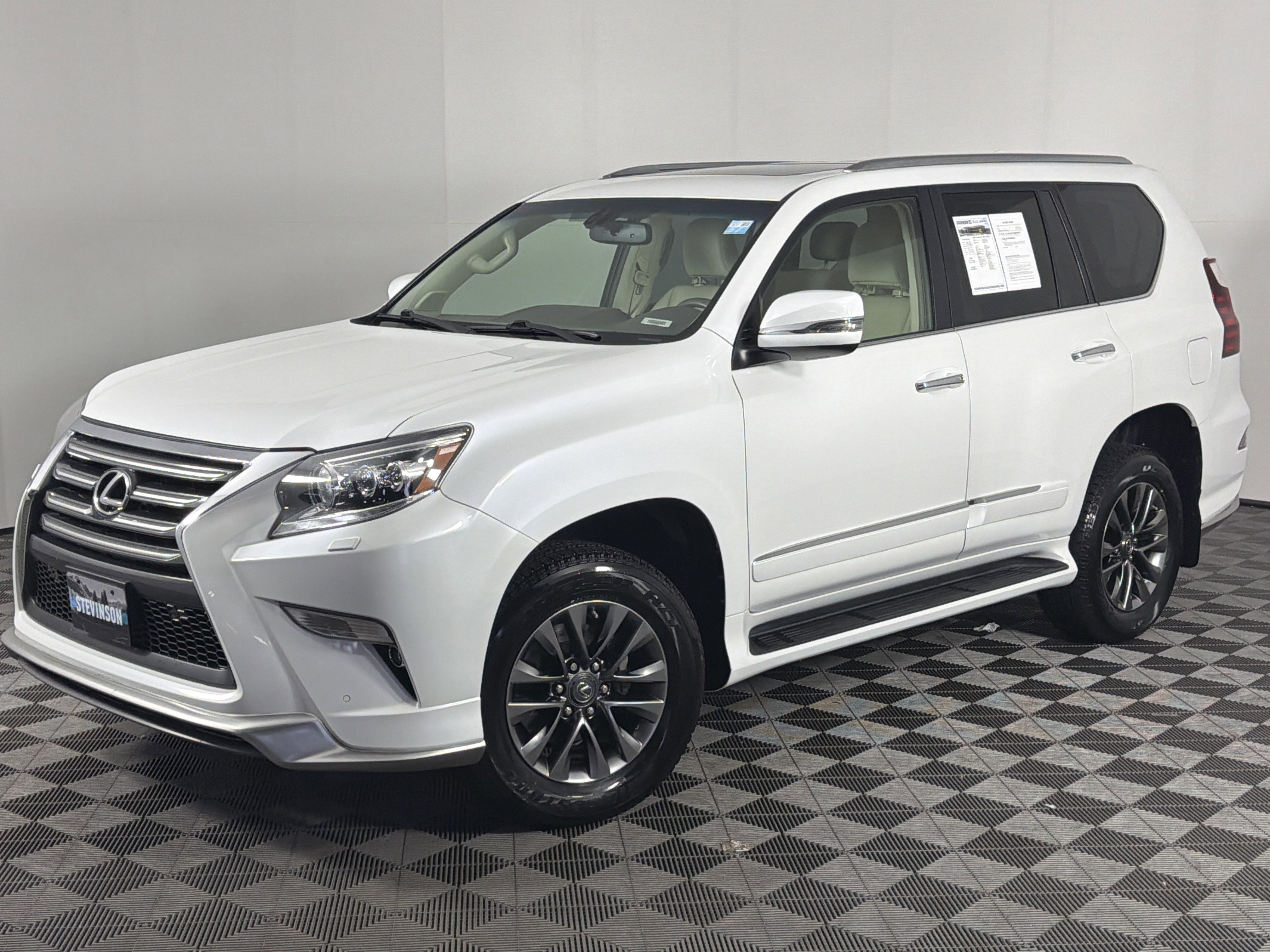 Used 2019 Lexus GX 460 Luxury w/ Sport Design Package AWD/4WD image 3