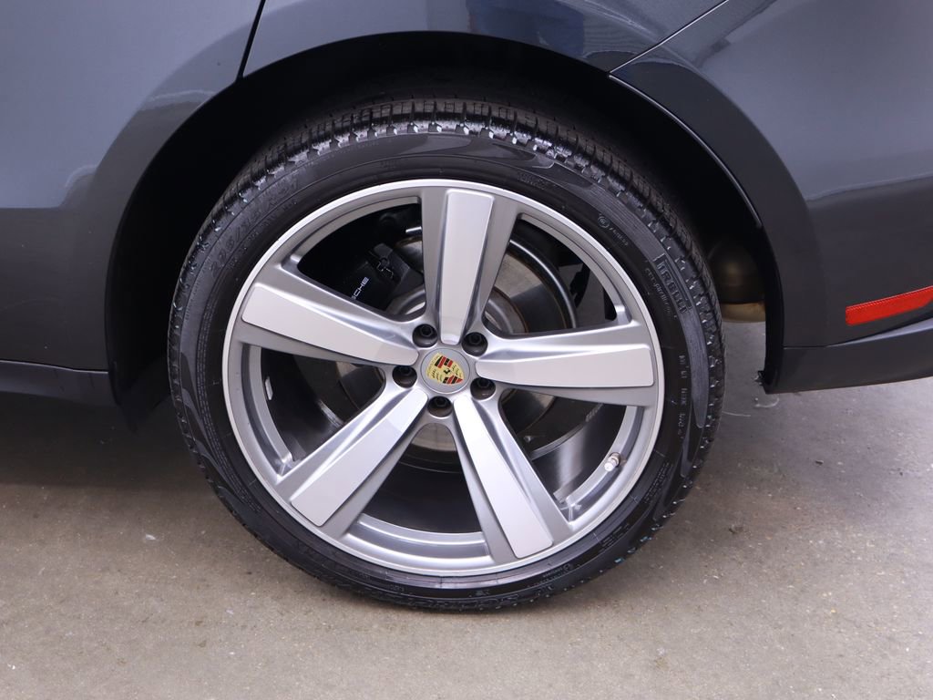 New 2025 Porsche Macan image 16