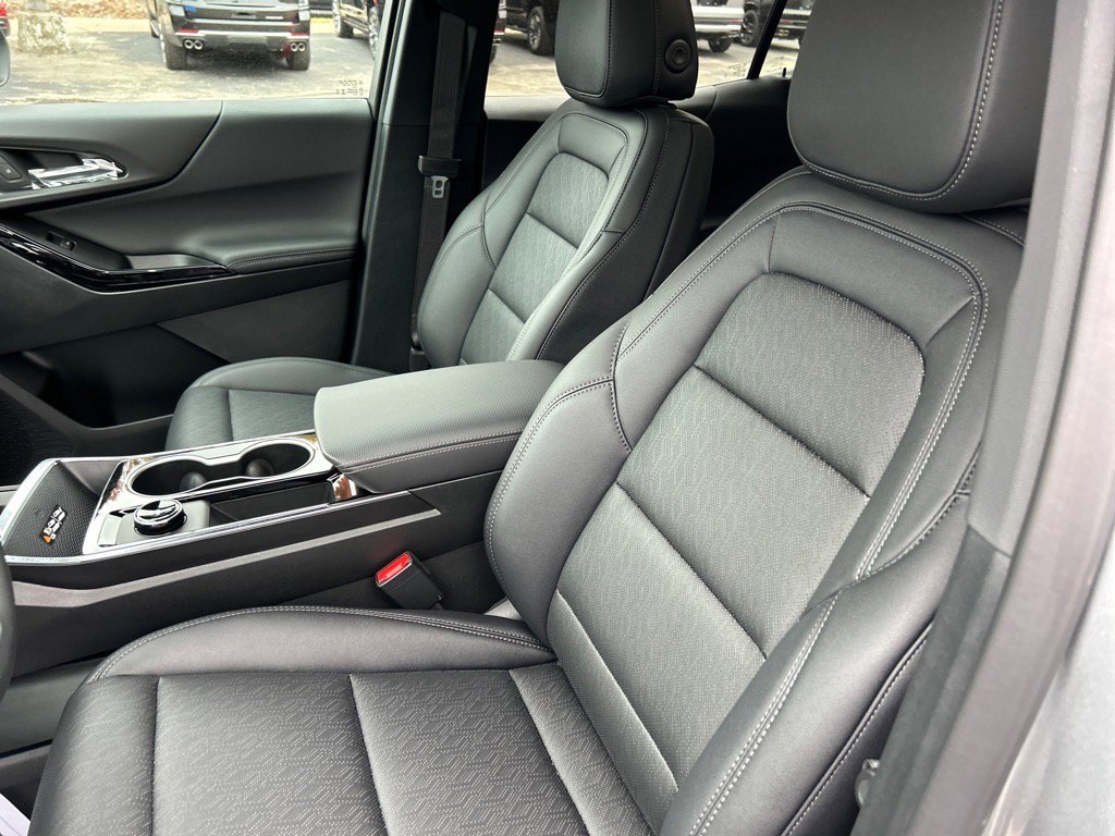 New 2026 Chevrolet Equinox LT w/ Convenience Package II image 5