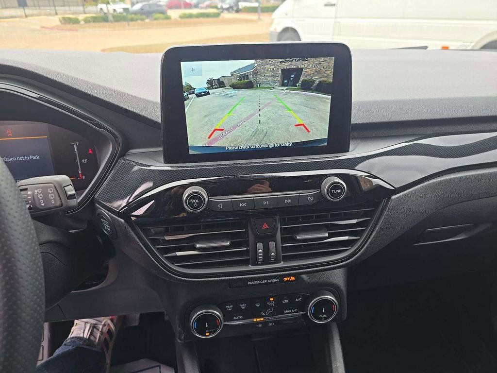 Used 2025 Ford Escape ST-Line image 6