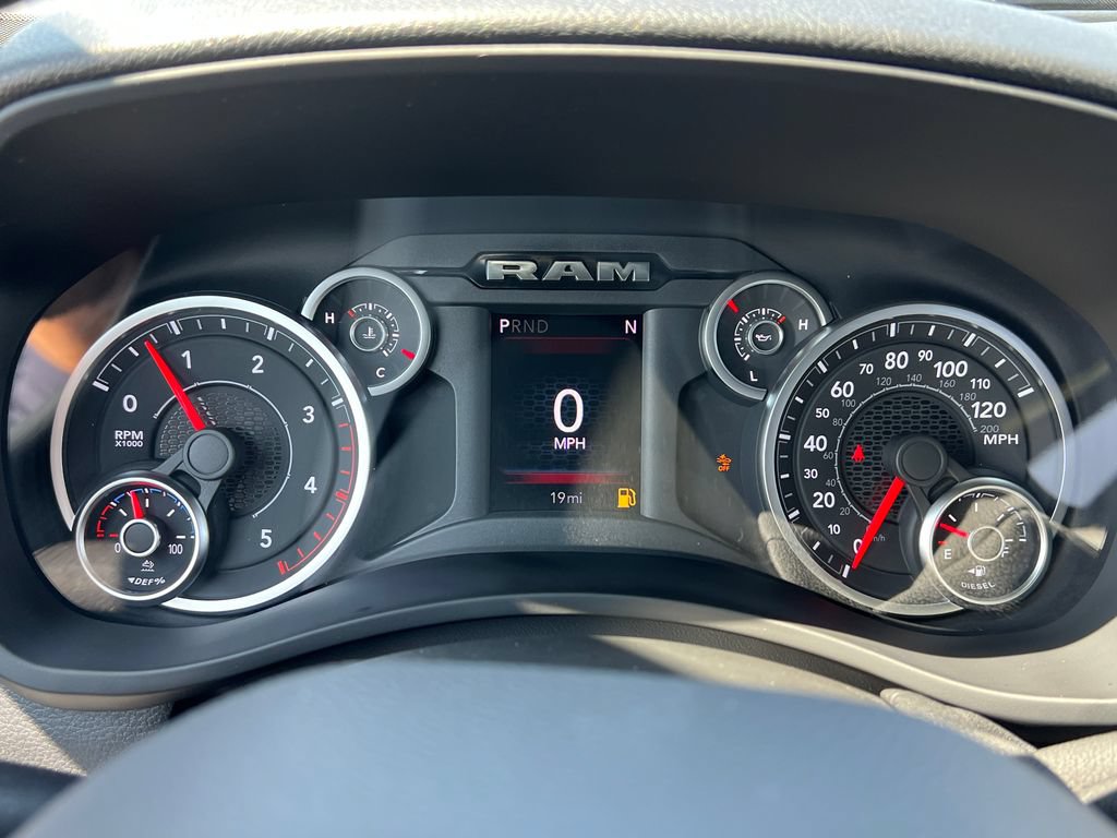 New 2026 RAM 2500 Tradesman AWD/4WD image 22