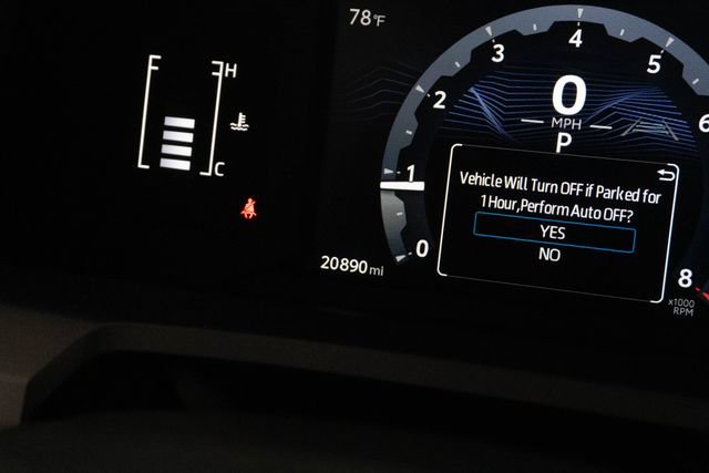 Used 2025 Toyota 4Runner SR5 AWD/4WD image 8