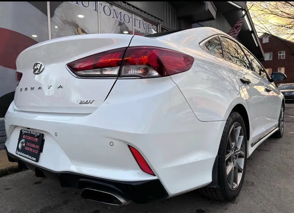 Used 2018 Hyundai Sonata Limited FWD image 3
