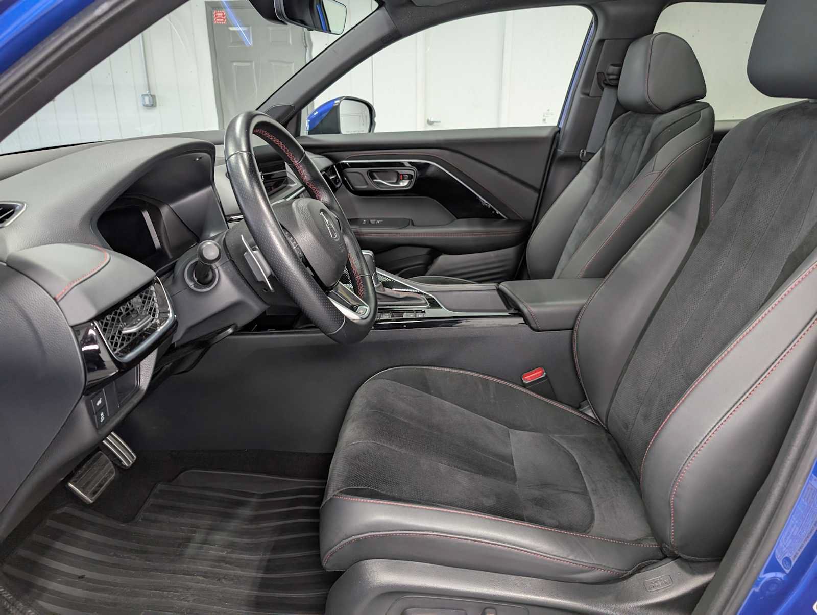Certified 2025 Acura ADX A-Spec AWD/4WD image 5