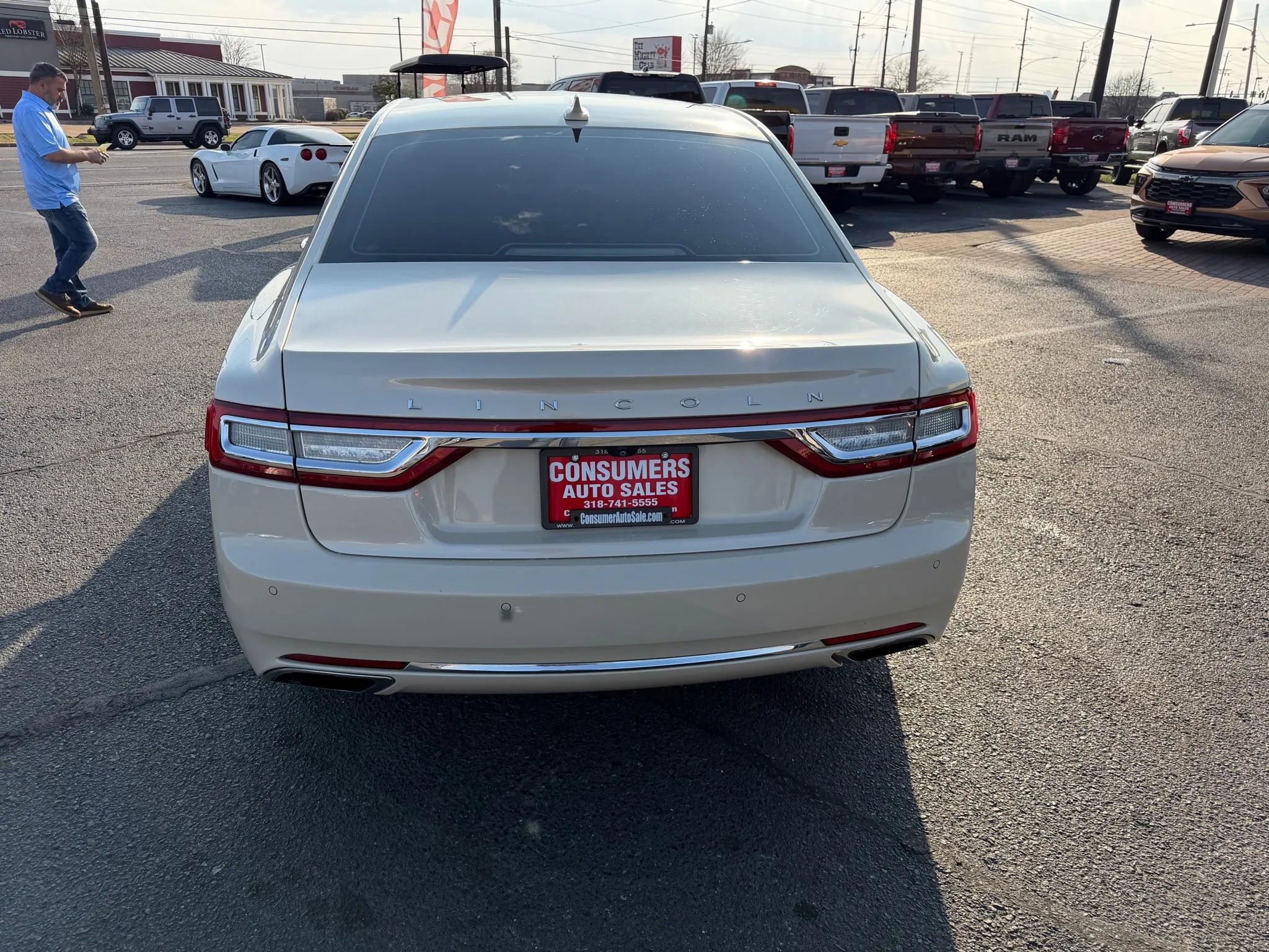 Used 2018 Lincoln Continental Reserve w/ Continental Climate Package FWD image 30