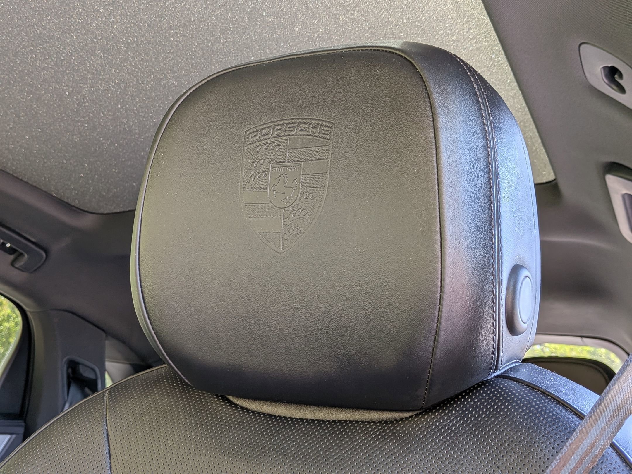 Certified 2024 Porsche Cayenne S AWD/4WD image 6