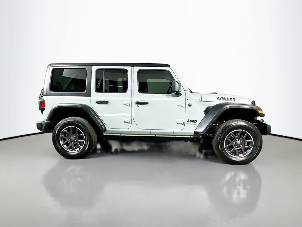 Used 2024 Jeep Wrangler Willys image 7