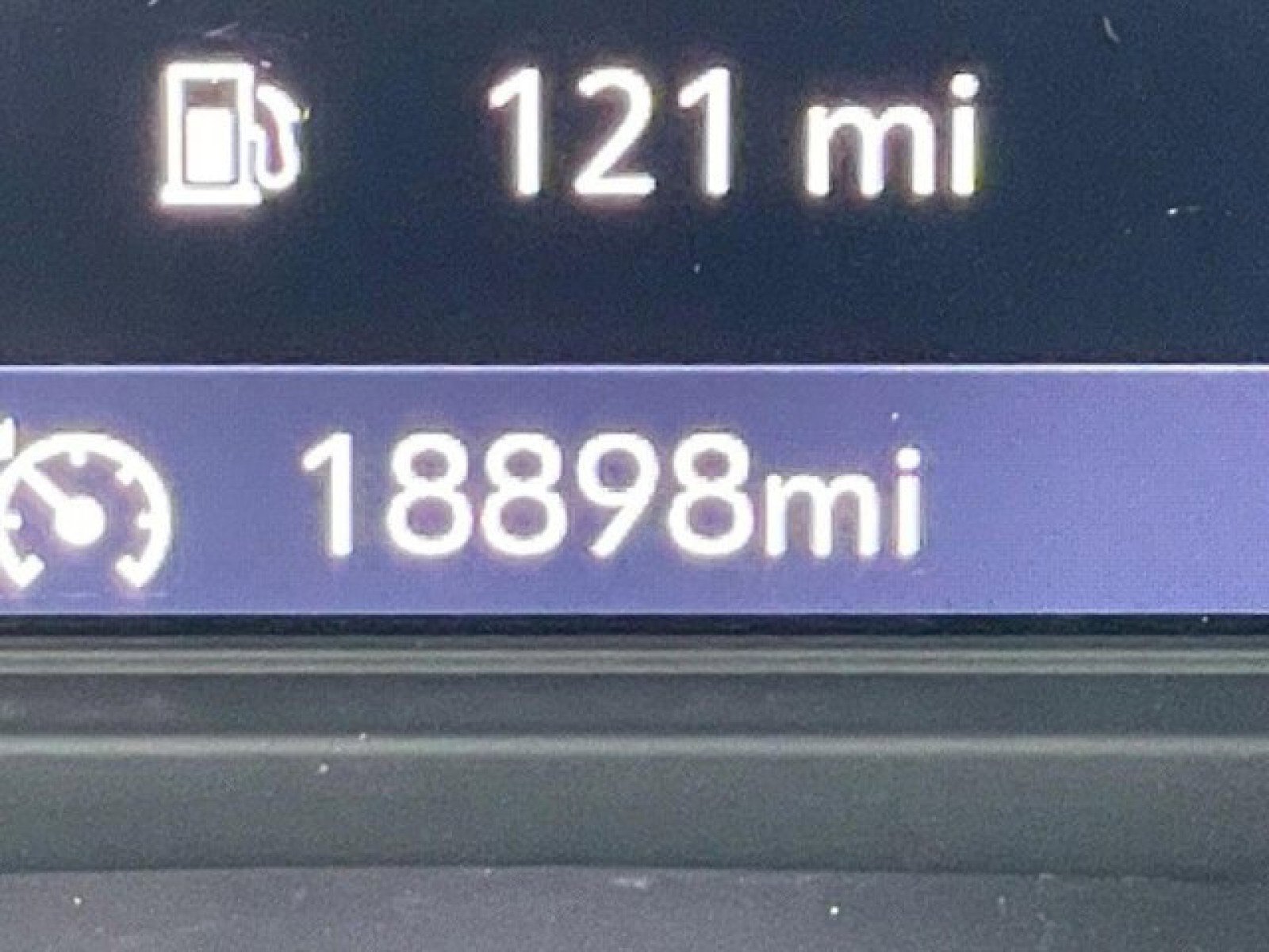 Used 2020 Buick Enclave Premium w/ Surround and Sites Package image 41