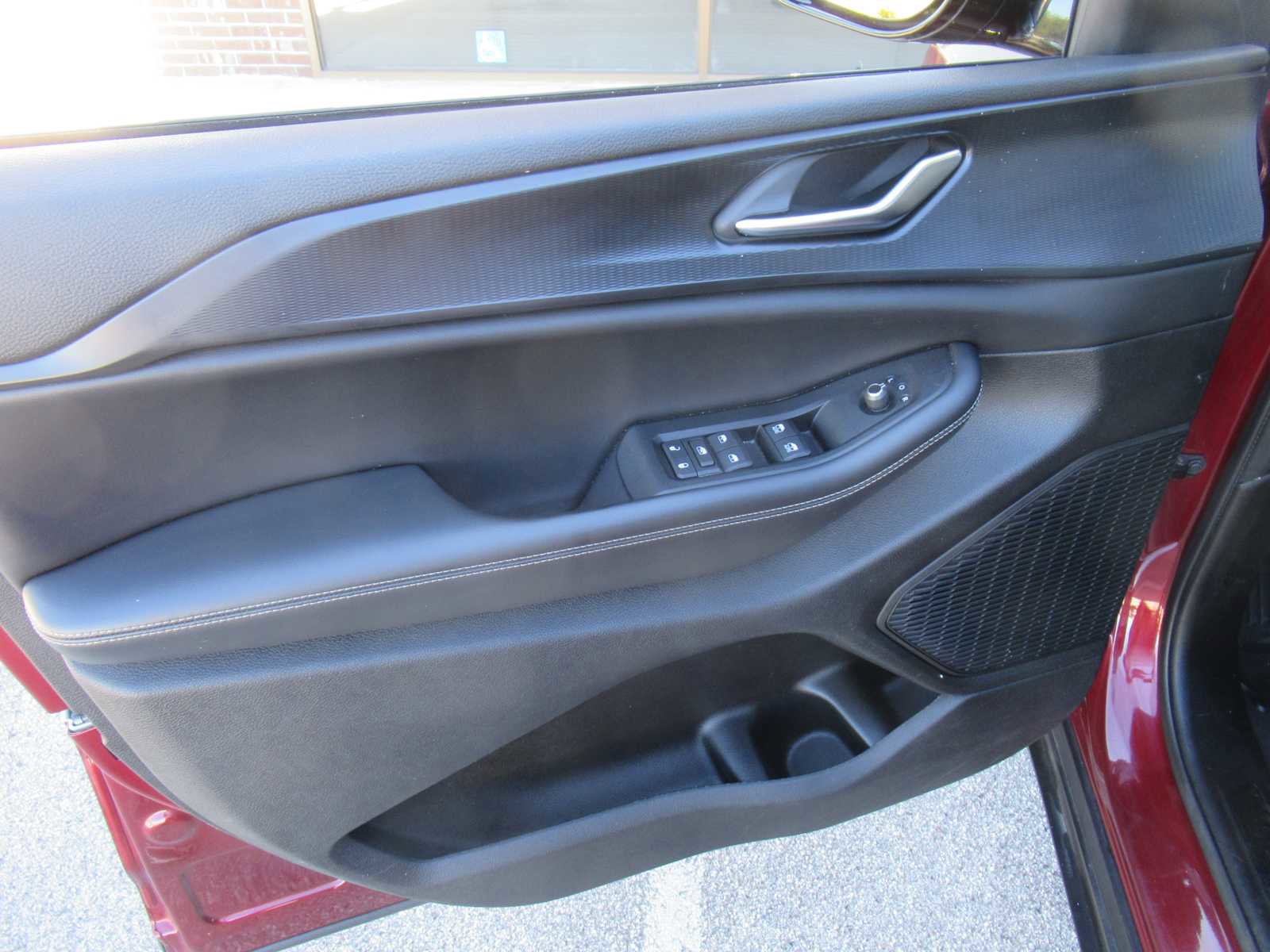 Used 2023 Jeep Grand Cherokee L Laredo image 15